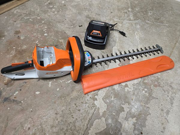 Stihl HSA 56 Akkuheckenschere