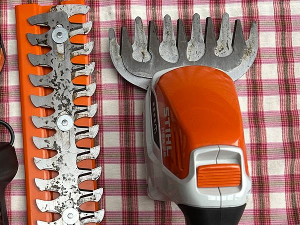 Stihl HSA 26 Strauchschere und Rasenkantenschneider